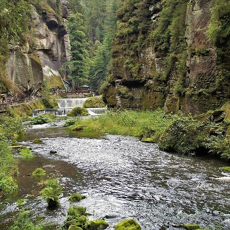 Hotel Slavie Česká Kamenice Kültér fotó