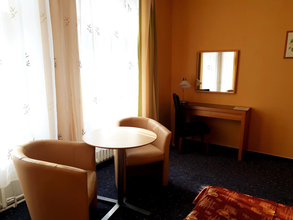 Hotel Slavie Česká Kamenice Kültér fotó